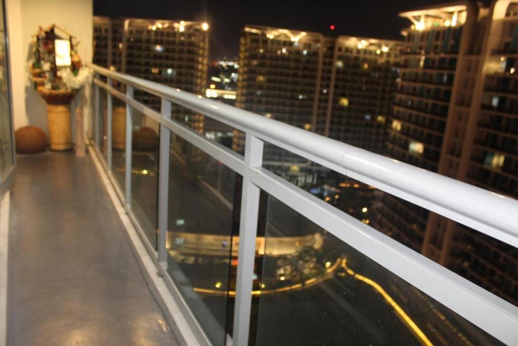 Azure Urban Resort A1 Balcony Near Mall Airport 马尼拉 外观 照片